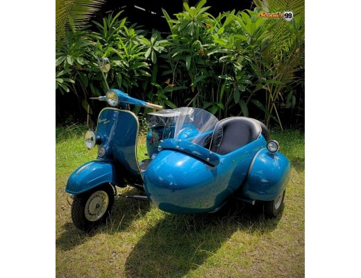 Sidecar Vespa Classic Deep Blue Edition